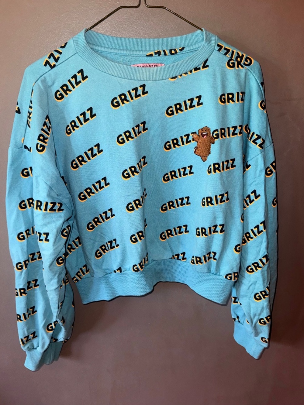 PENSHOPPE x We Bare Bears "Grizz" Sky Blue Women's Cropped Crewneck Sweatshirt